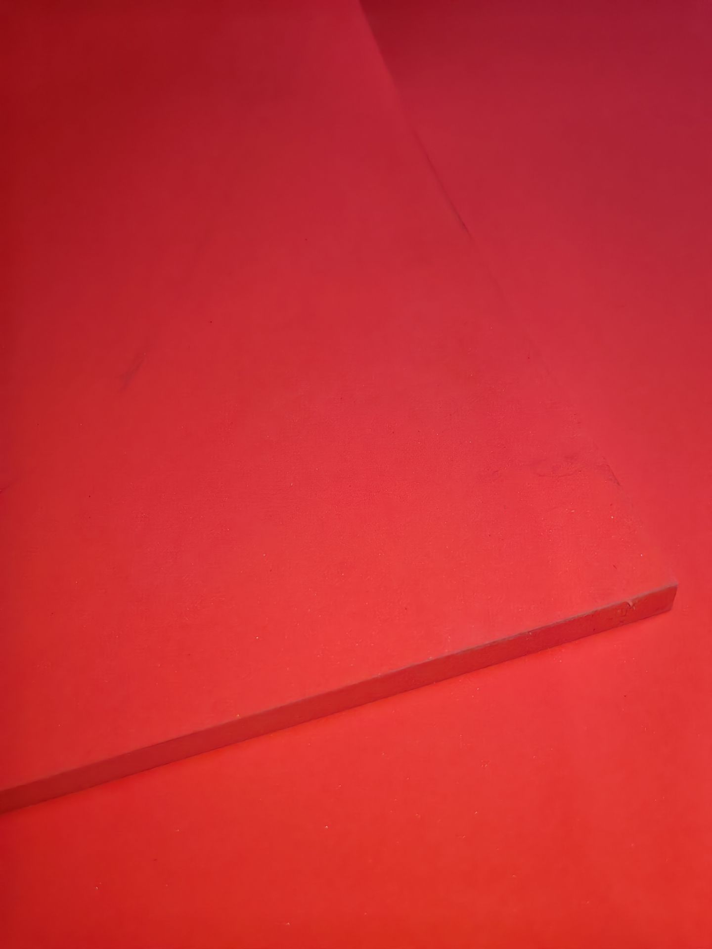 ��ɫ�ߵ���